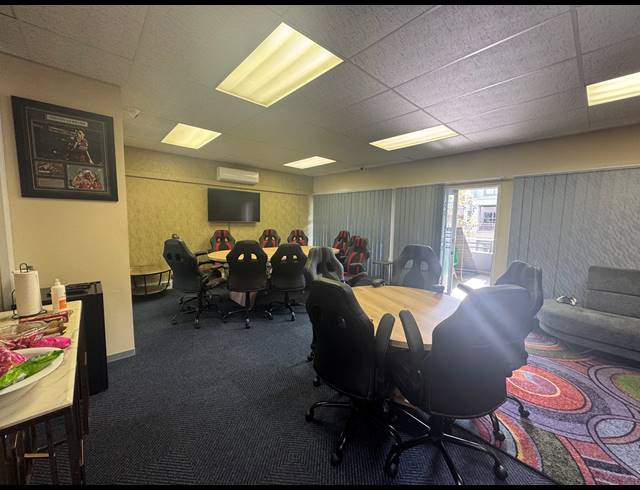 42M² OFFICE FOR SALE IN UMHLANGA CENTRAL